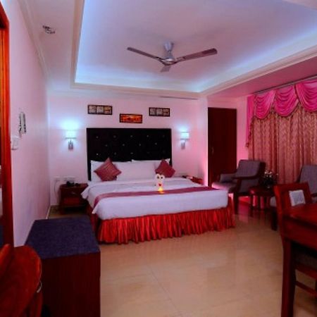Sps Kingsway Hotel Thiruvananthapuram Екстериор снимка
