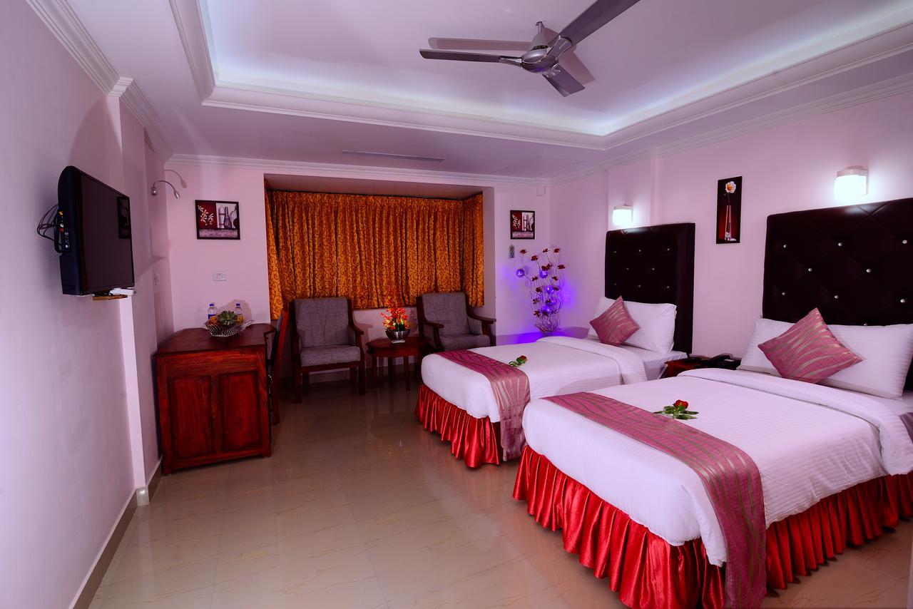 Sps Kingsway Hotel Thiruvananthapuram Екстериор снимка