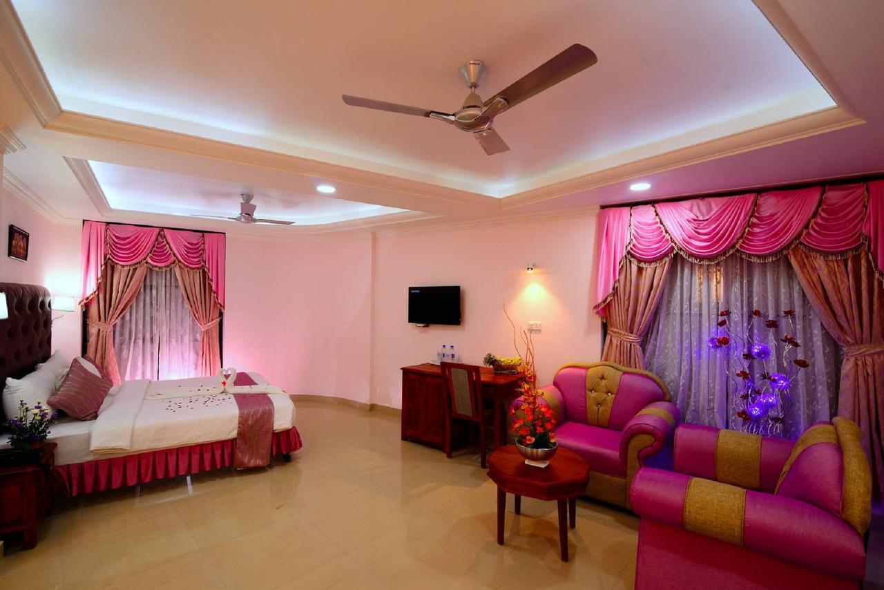 Sps Kingsway Hotel Thiruvananthapuram Екстериор снимка