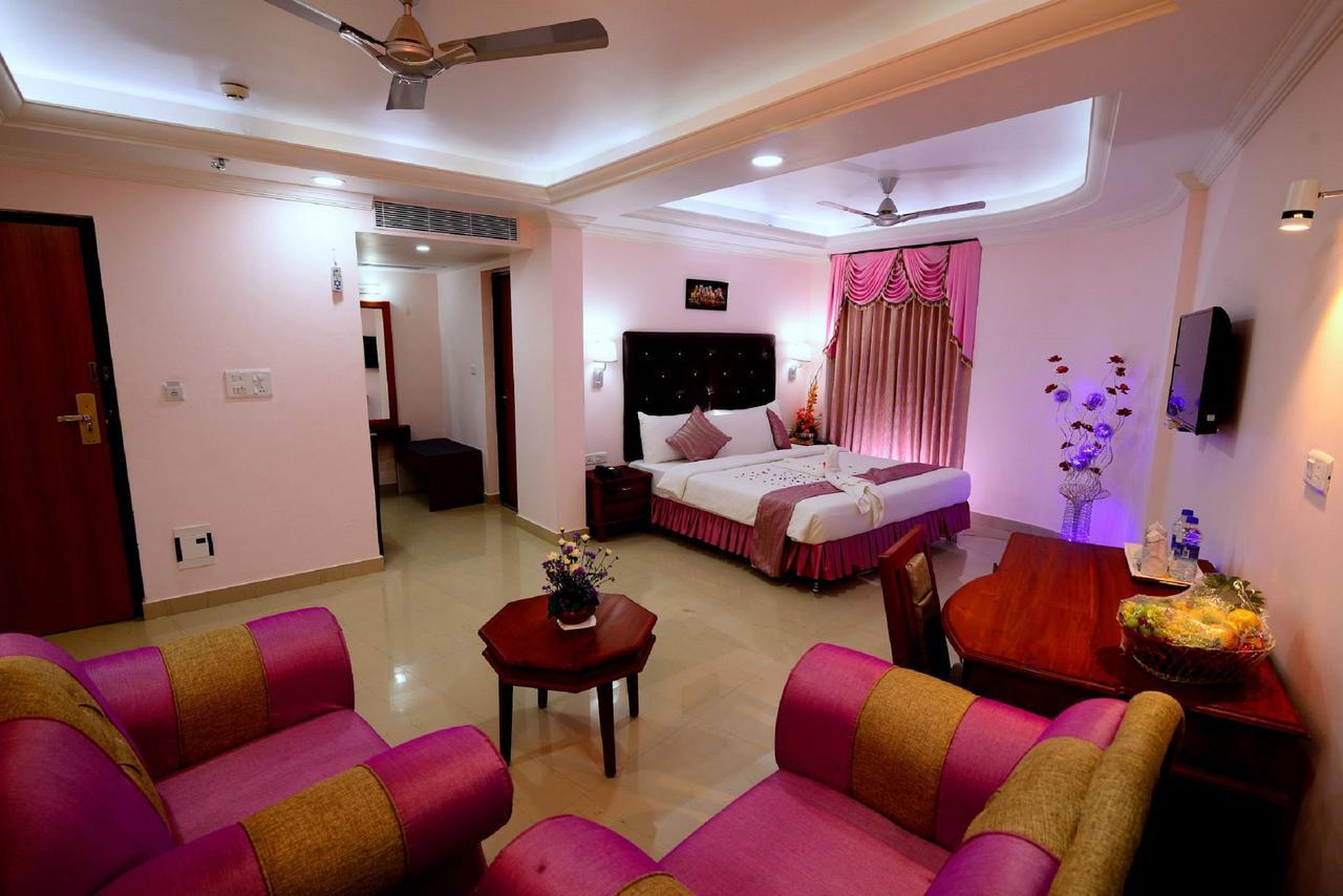 Sps Kingsway Hotel Thiruvananthapuram Екстериор снимка